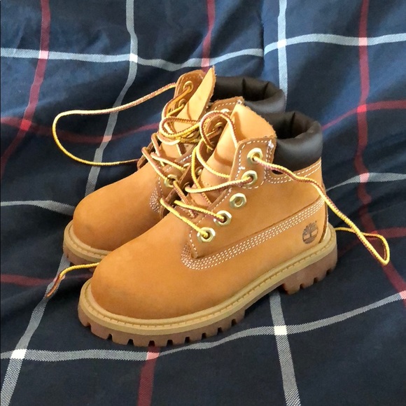 youth timberland boots size 7